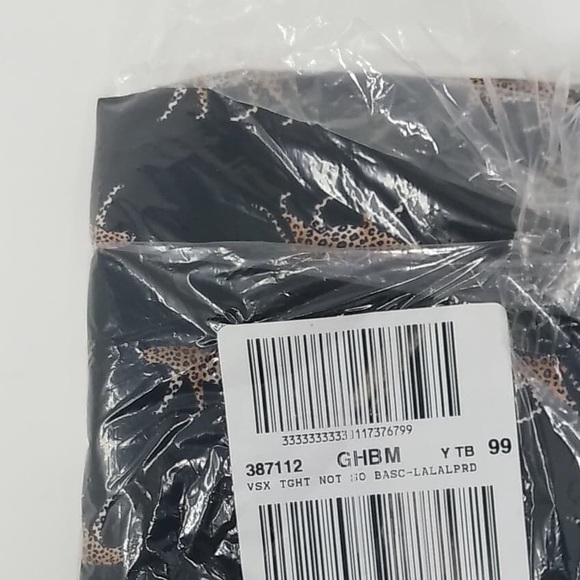 VICTORIA’S SECRET SPORT TOTAL KNOCKOUT TIGHT - Picture 4 of 4